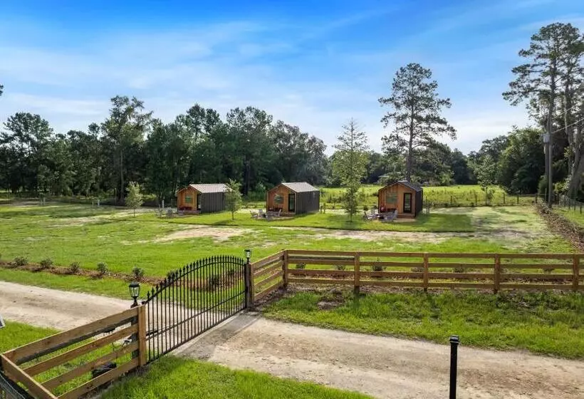 Hotelli Vista Verde Farm Retreat   Stylish Cabins Nearby Springs