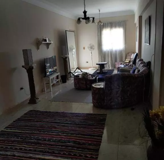 پانسیون Cairo Gem Budget Room 13minutes From The Airport Please Only Book Through Booking We Can T Offer Boo