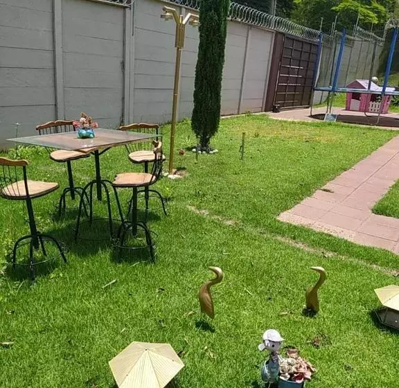 ペンション Loft De Vidro Ao Lado Do Animália Park Cotia