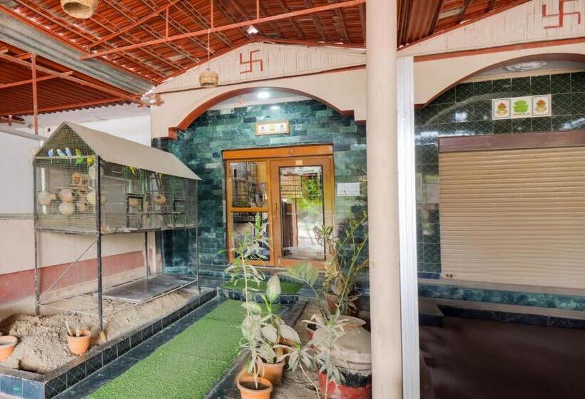 Spot On Hotel Rohan Palace