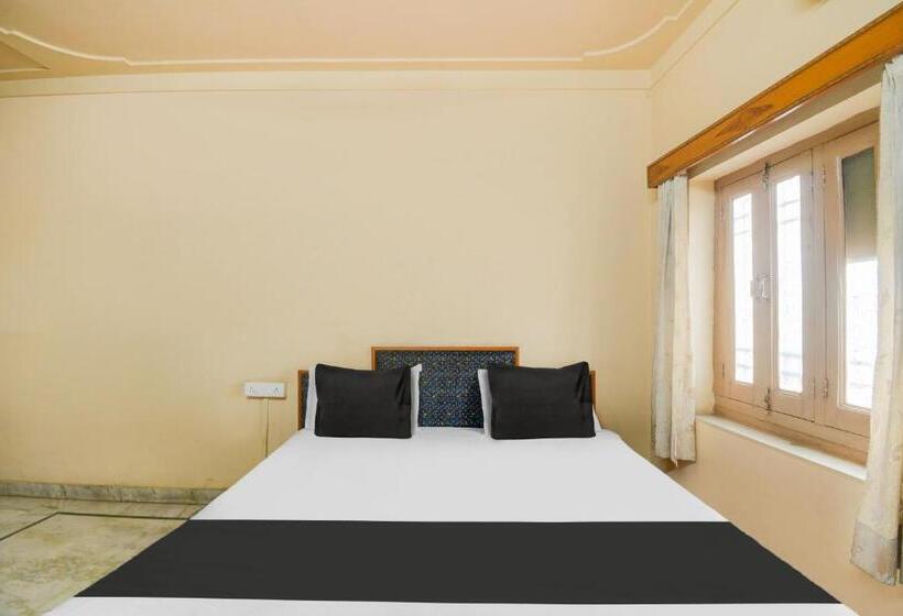 Spot On Hotel Rohan Palace