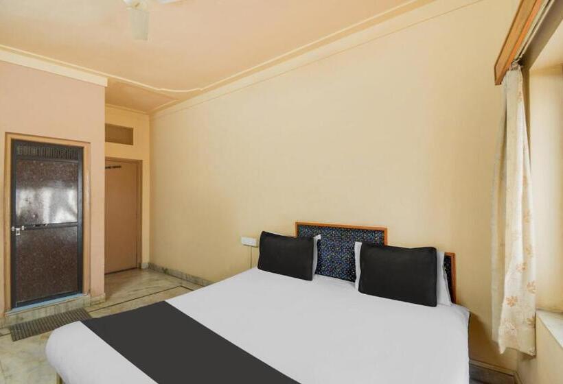 Spot On Hotel Rohan Palace