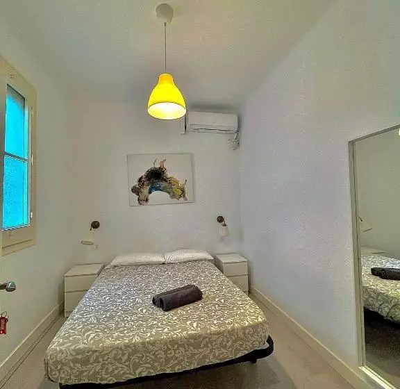 هاستل Private Rooms Near Parallel Av