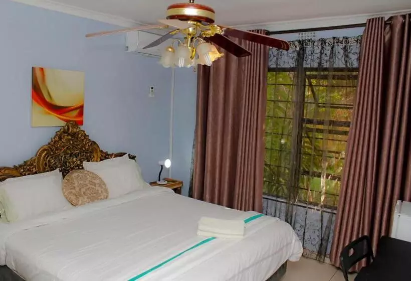 تختخواب و صبحانه Bgh Lodge