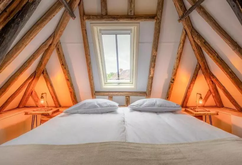 Aamiaismajoitus (B&B) Unieke Bed En Breakfast Met Historisch Verhaal In Ferwert