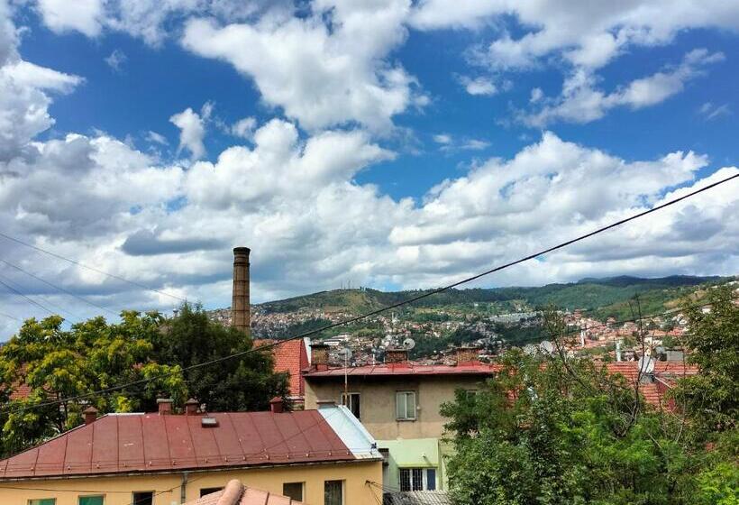 Exotic Nature Hostel