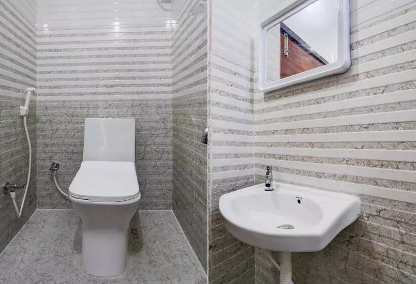 Super Hotel O Adibatla