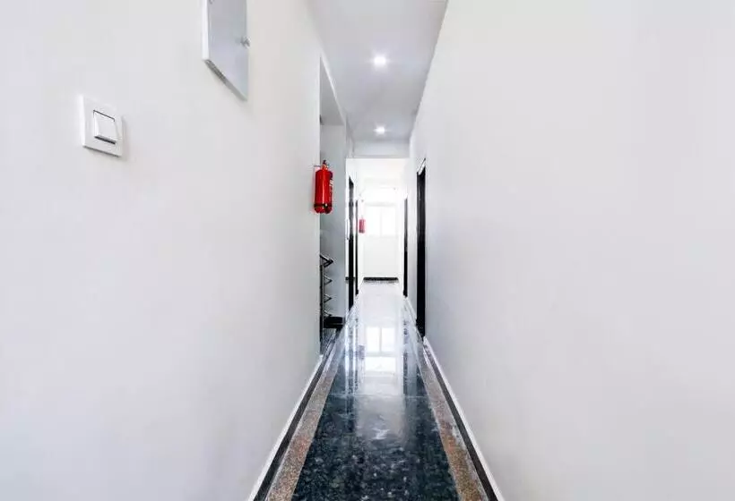 Super Hotel O Adibatla