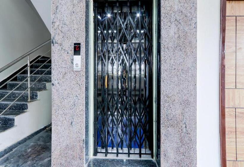 Super Hotel O Adibatla