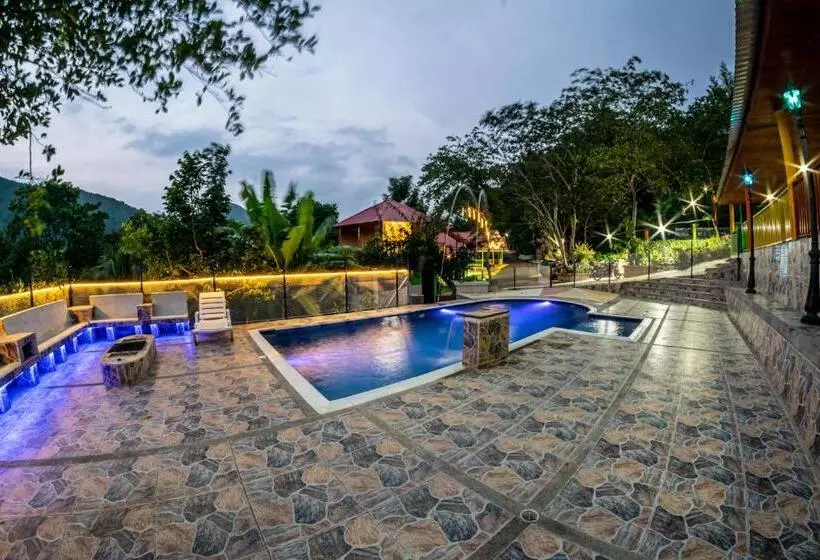 Hotelli Finca Turística Las Cabañas De Rovira