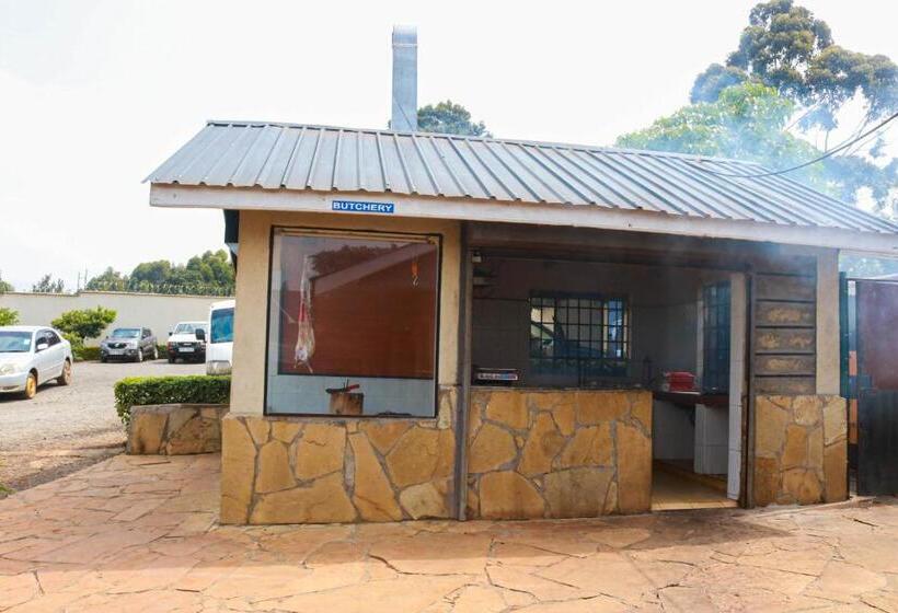 هتل Rumwe Garden And Resort