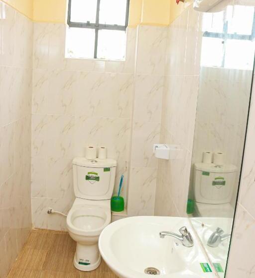 هتل Rumwe Garden And Resort