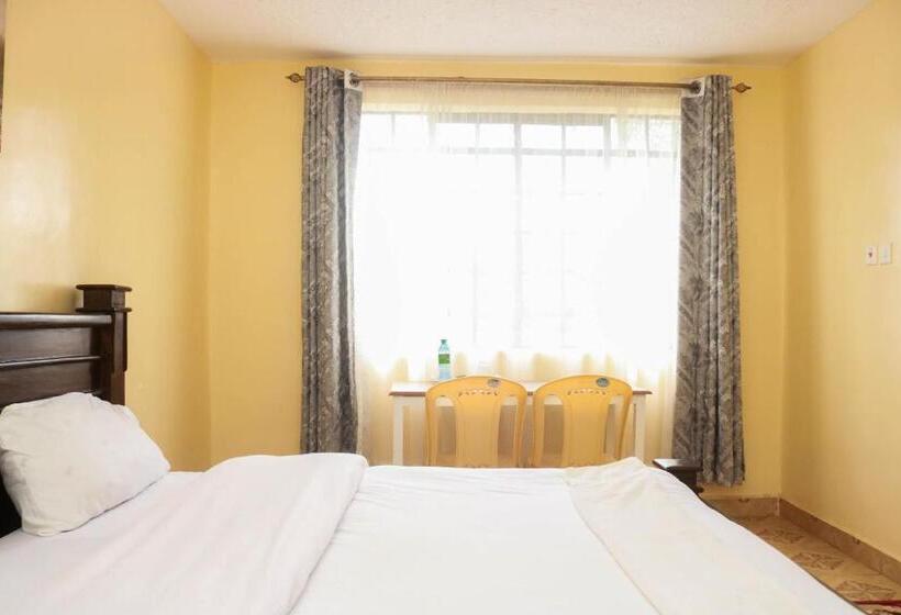 هتل Rumwe Garden And Resort