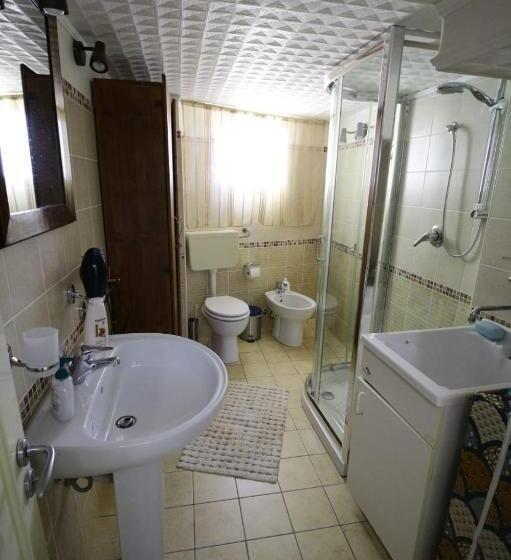 פנסיון Amuri Di Casa