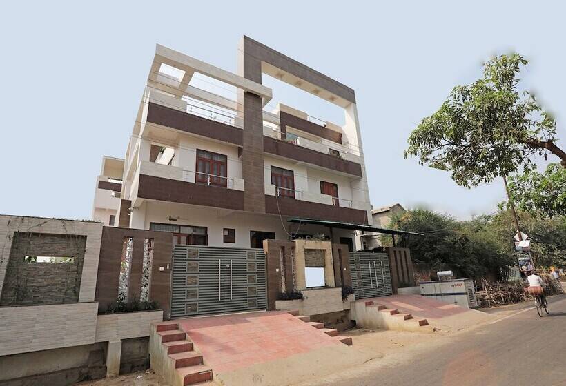 Hotel Fabexpress Dhawal Inn