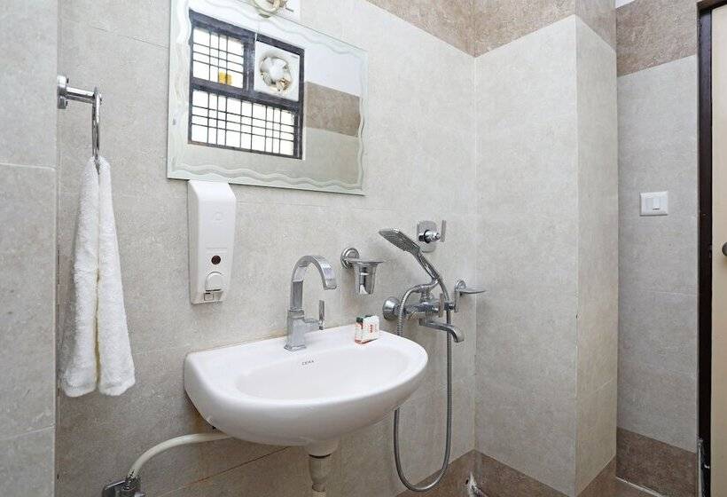 Hotel Fabexpress Dhawal Inn