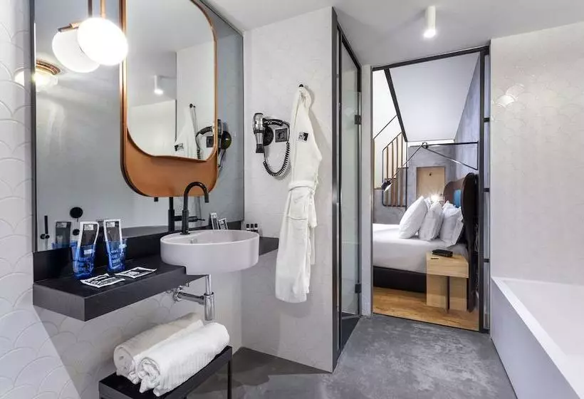 Hotelli One Shot Tabakalera House