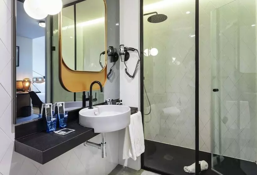 Hotelli One Shot Tabakalera House