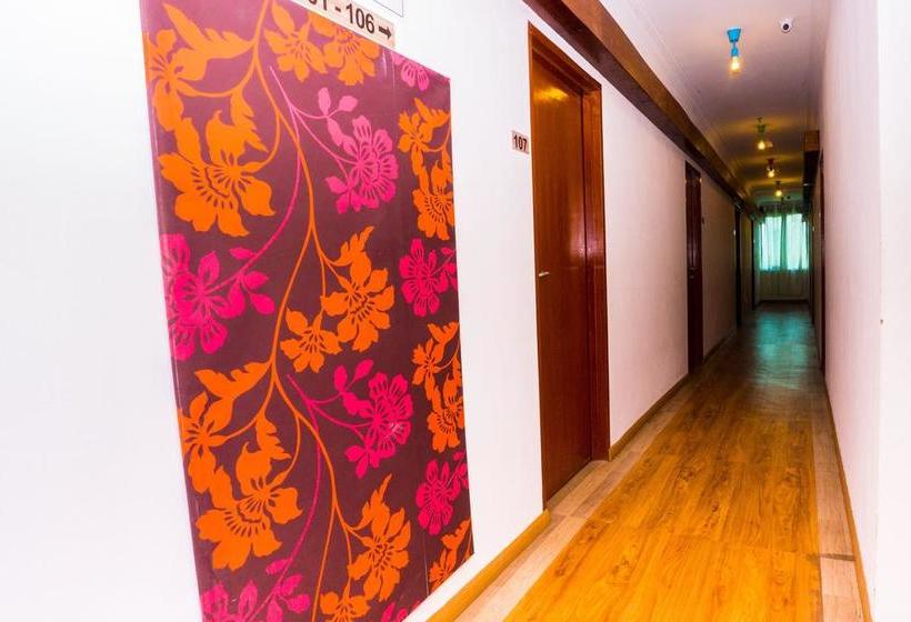 فندق Zen Rooms Basic Star City Complex