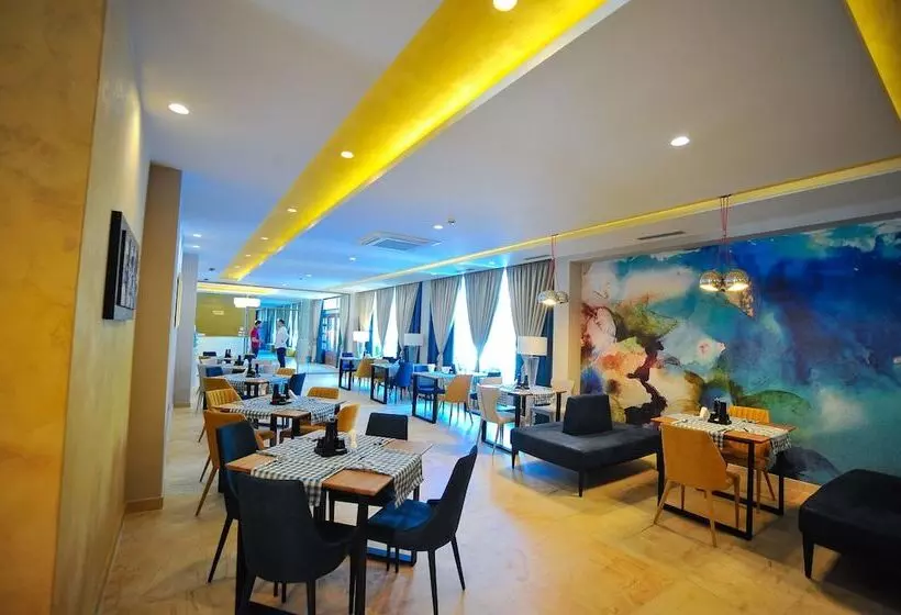 Sandy Beach Resort