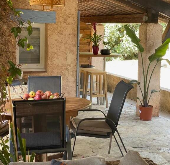 住宿加早餐  La Borréliane