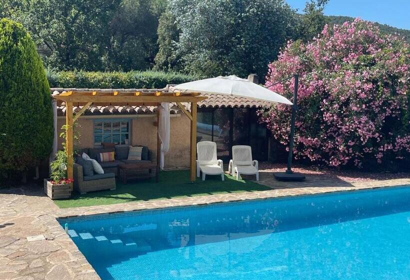 住宿加早餐  La Borréliane