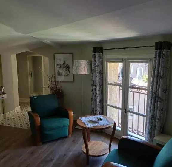 Aamiaismajoitus (B&B) No2 La Place