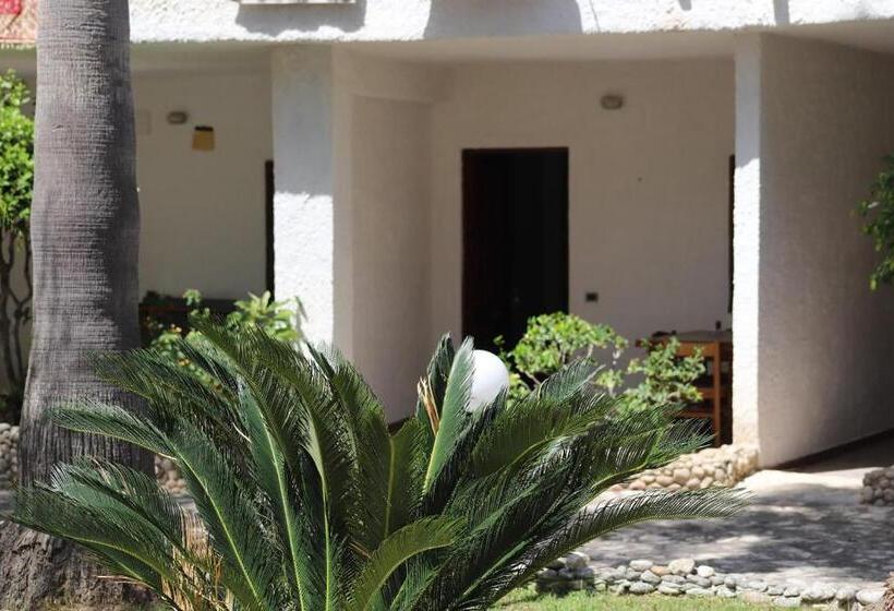 تختخواب و صبحانه Two Room Apartment With Swimming Pool And Breakfast Included 2 Km From Tropea