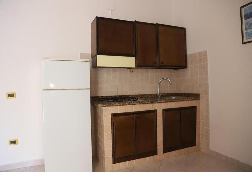 تختخواب و صبحانه Two Room Apartment With Swimming Pool And Breakfast Included 2 Km From Tropea