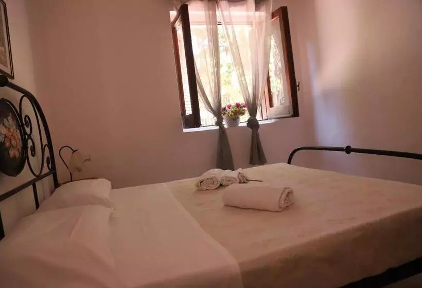 ベッドアンドブレックファースト Two Room Apartment With Swimming Pool And Breakfast Included 2 Km From Tropea