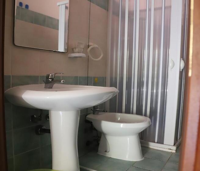 تختخواب و صبحانه Two Room Apartment With Swimming Pool And Breakfast Included 2 Km From Tropea