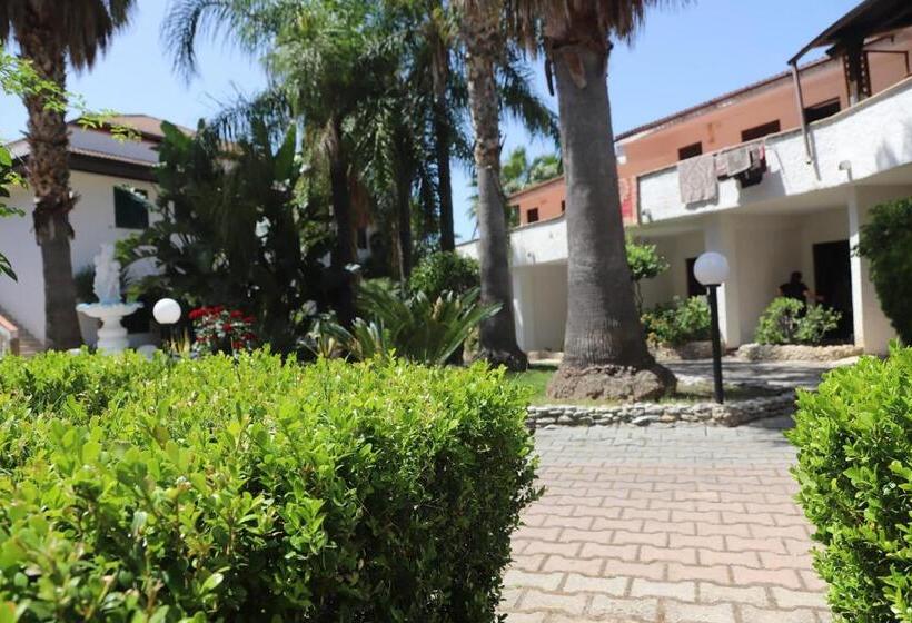 تختخواب و صبحانه Two Room Apartment With Swimming Pool And Breakfast Included 2 Km From Tropea