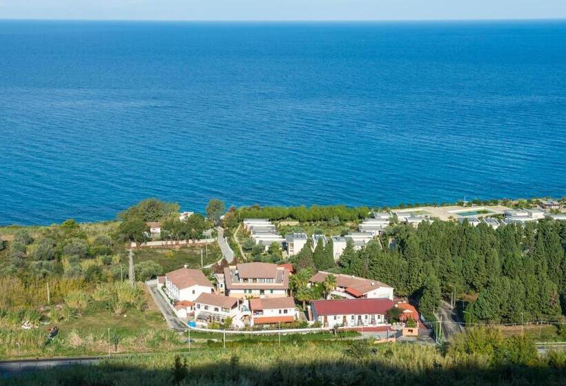 تختخواب و صبحانه Two Room Apartment With Swimming Pool And Breakfast Included 2 Km From Tropea