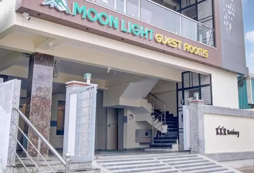 ホテル O Moon Light Guests