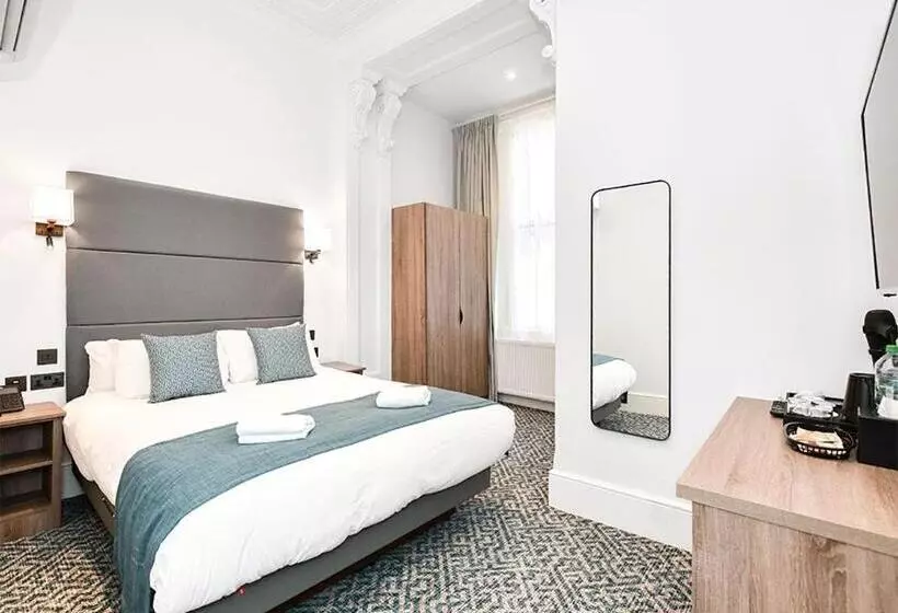 ホテル The Chapter   The J Hyde Park