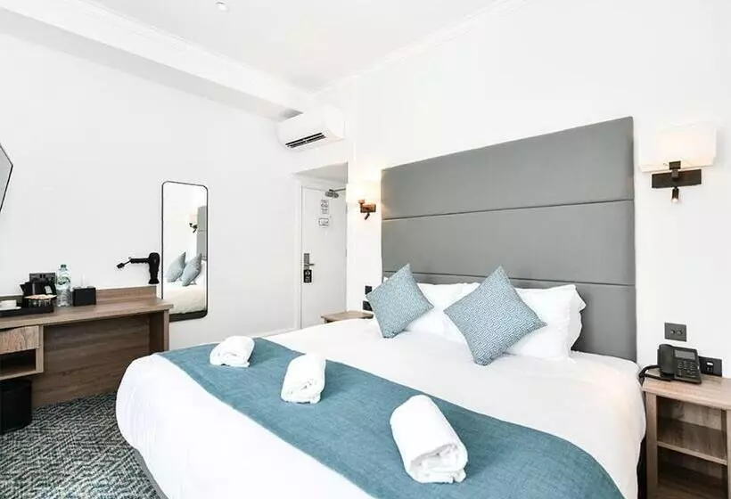 ホテル The Chapter   The J Hyde Park