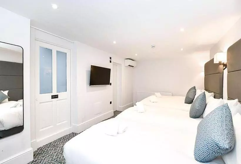 ホテル The Chapter   The J Hyde Park