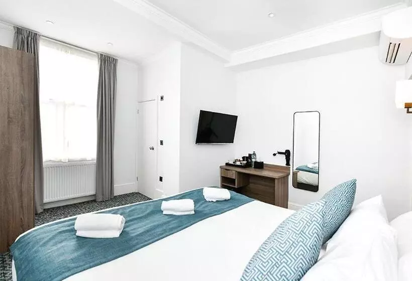 ホテル The Chapter   The J Hyde Park