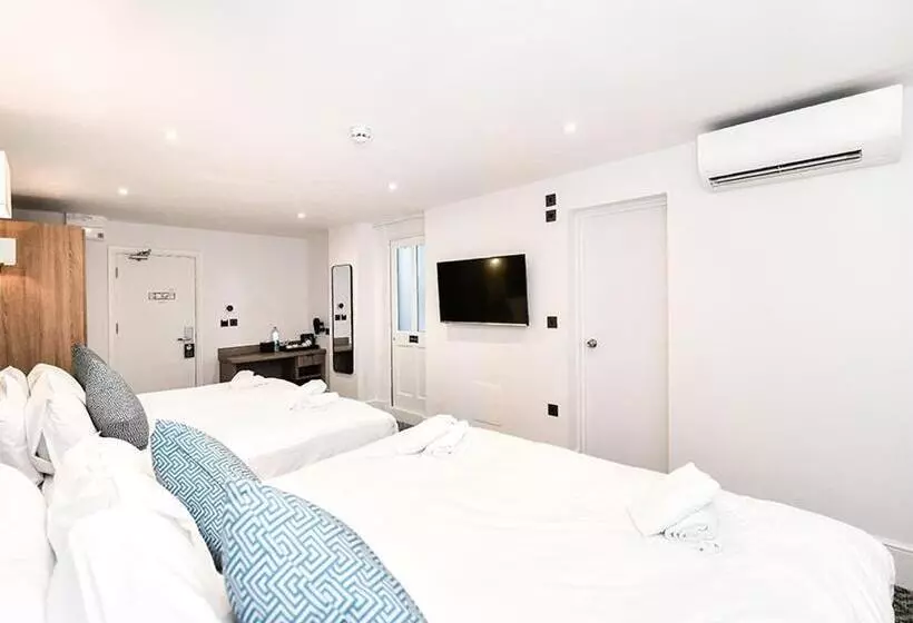 ホテル The Chapter   The J Hyde Park