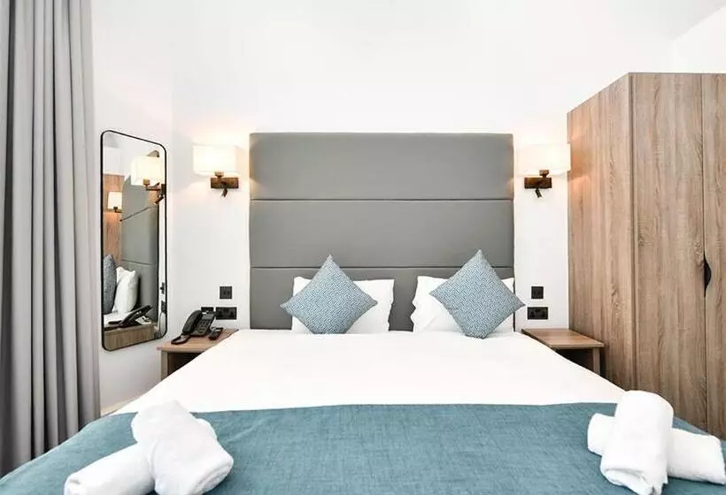 ホテル The Chapter   The J Hyde Park