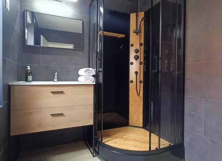 L Escale Châtillonnaise   L Explorateur