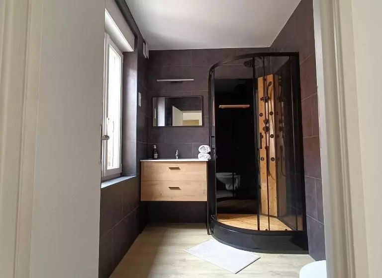 L Escale Châtillonnaise   L Explorateur