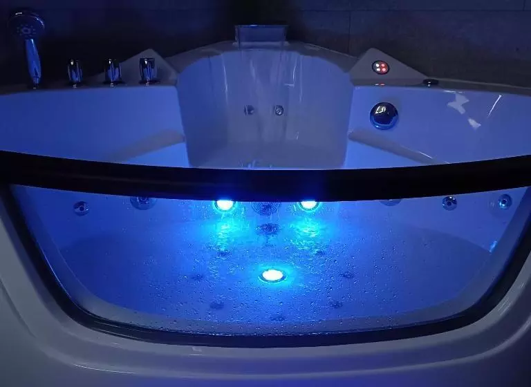 L Escale Châtillonnaise   L Explorateur