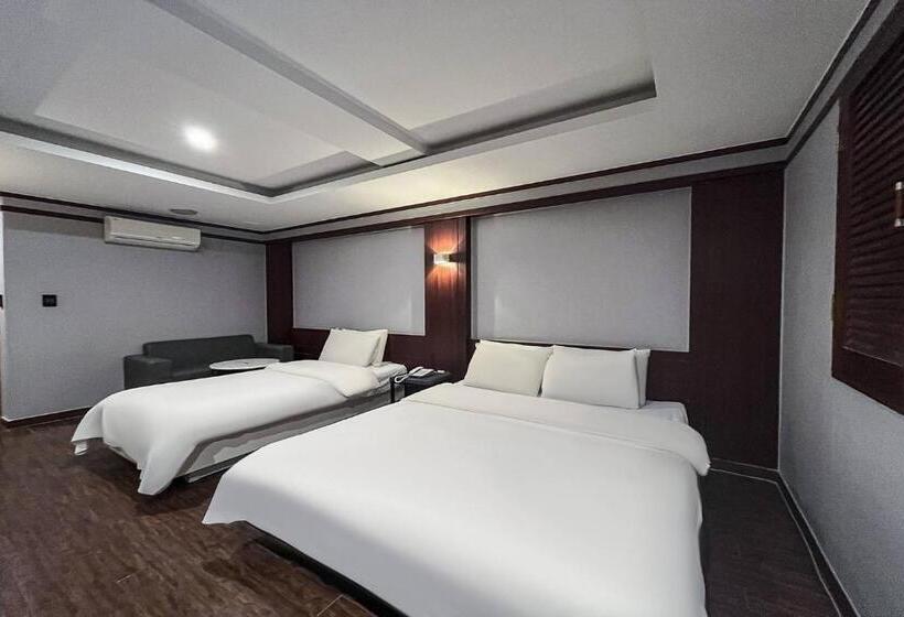 מוטל 호텔 1가