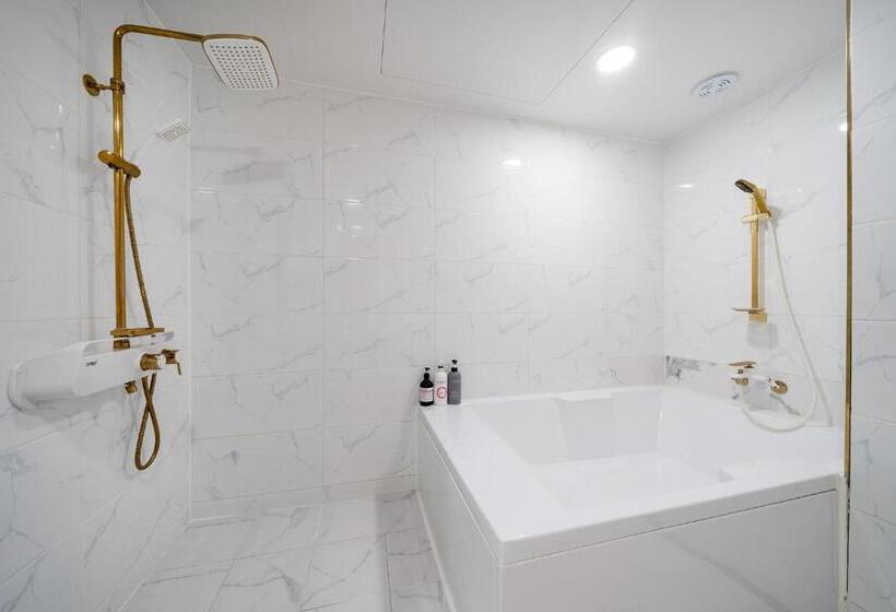 מוטל 호텔 1가