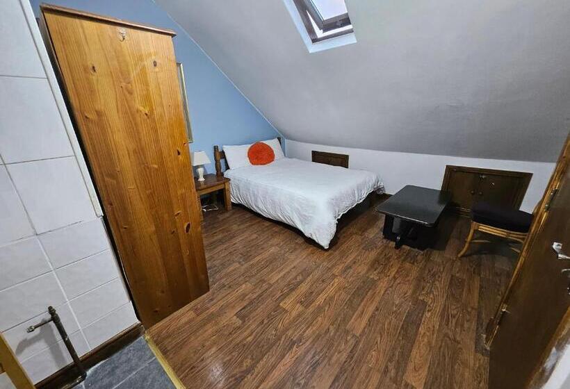 膳宿费 Affordable Rooms With Kitchen Near Station Overnight Free Parking 6pm To 8am