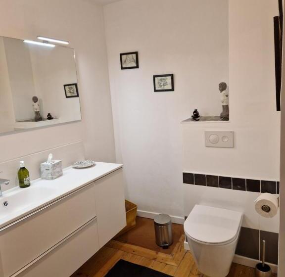 펜션 La Moutonne Des Landes De Lanvaux