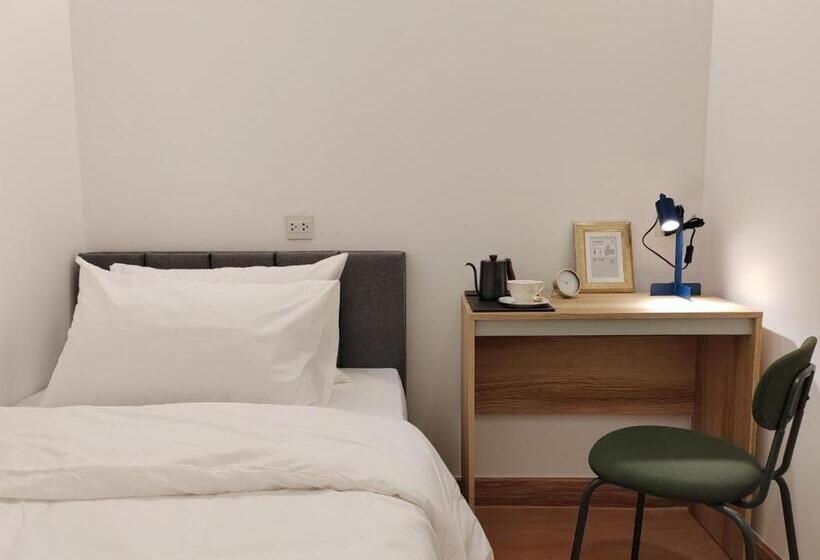 The Motuga Hostel Bangkok