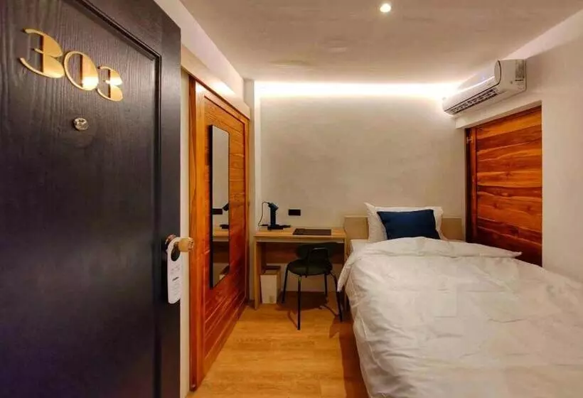 The Motuga Hostel Bangkok