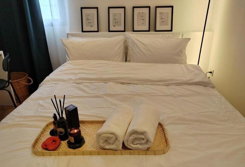 The Motuga Hostel Bangkok